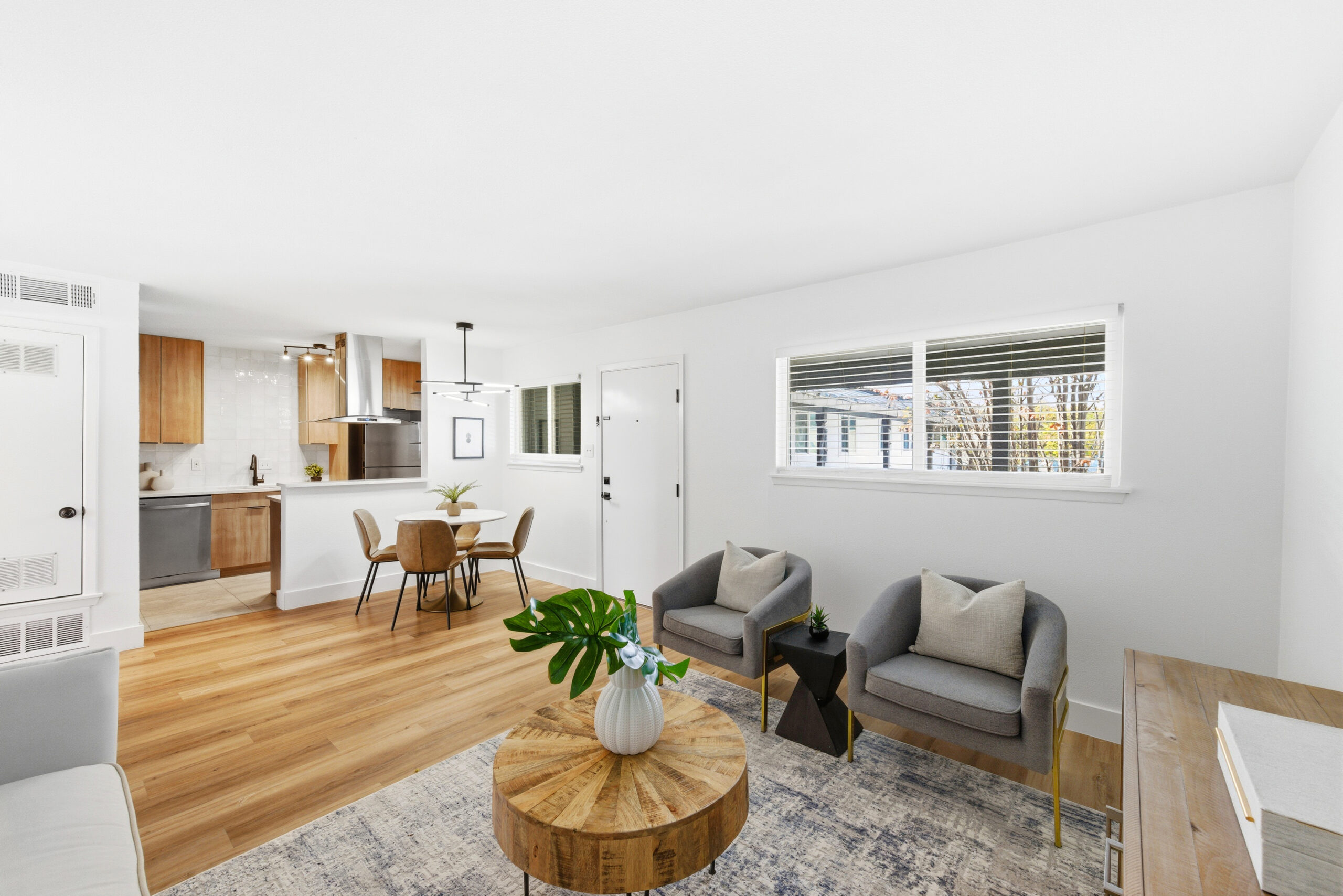 2 Bed / 1.5 Bath floor plan